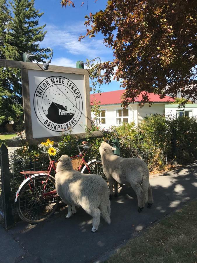 Tailor Made Tekapo Accommodation - Guesthouse & Hostel レイク・テカポ エクステリア 写真